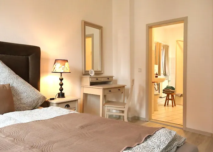 Neue Stadtmitte Πανσιόν Γιένα